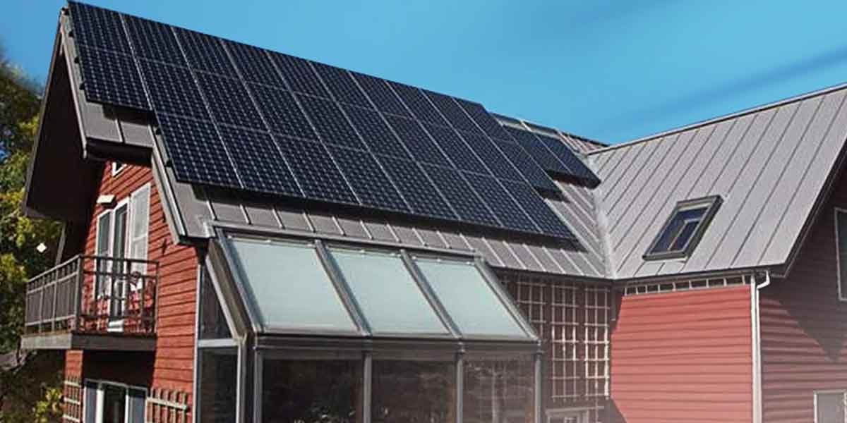 Can-You-Install-Solar-Panels-on-a-Metal-Roof