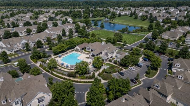 What to Know About Homeowners Association (HOA) Fees Before You Buy